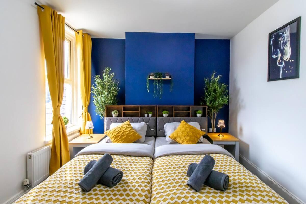 Open Mind - Luxury House & Free Parking Holiday home Portsmouth